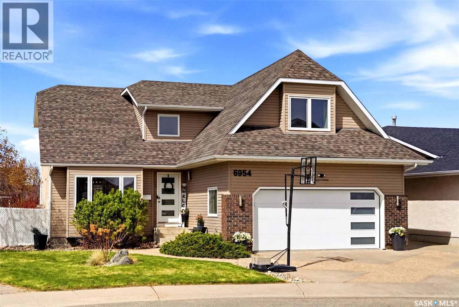 6954 Maple Brook CRESCENT