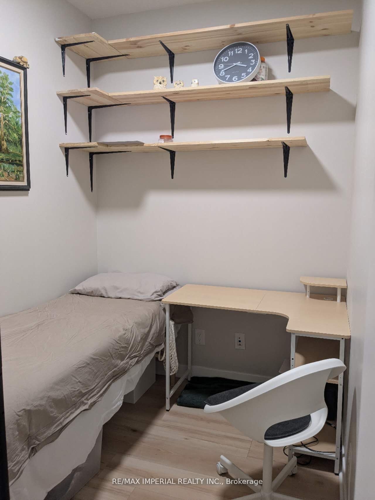 2006- Bedroo-225 Sackville Street, Toronto, ON, M5A 0B9