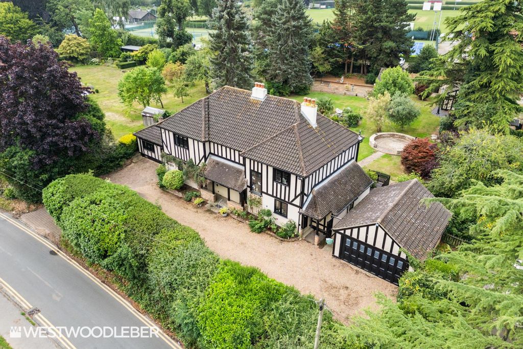 6 bed detached house for saleMill Lane, Broxbourne EN10