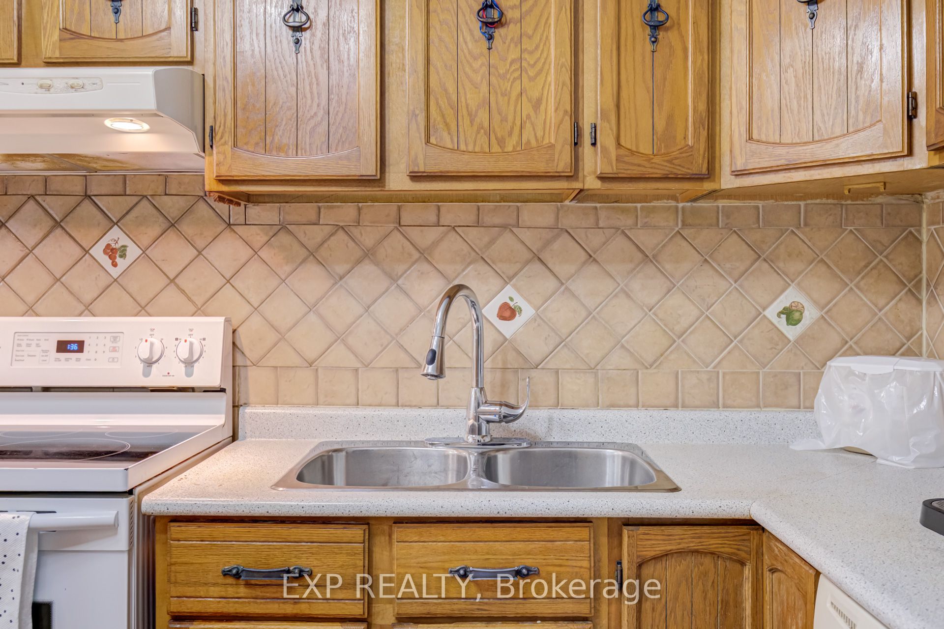 Additional image 6 of 444 Maybank Avenue, Toronto, ON, M6N 3S8
