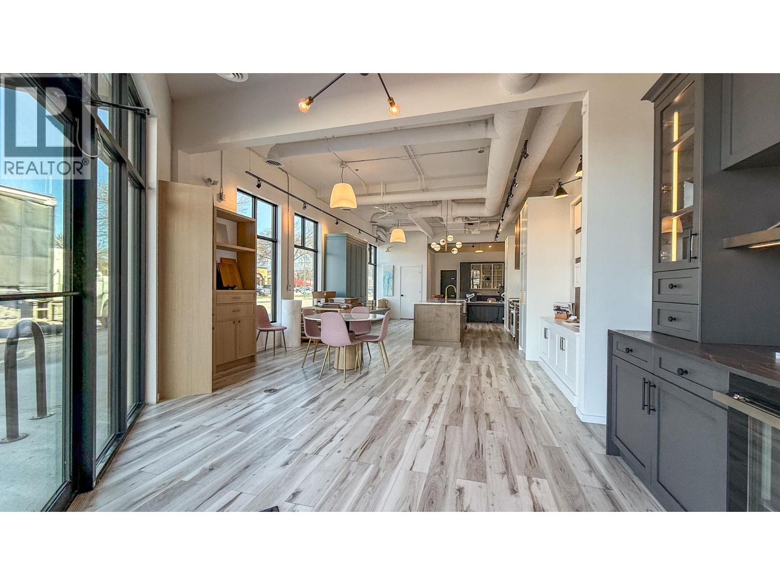 Additional image 3 of 103-1810 Gordon Drive, Kelowna, BC, V1Y0E2