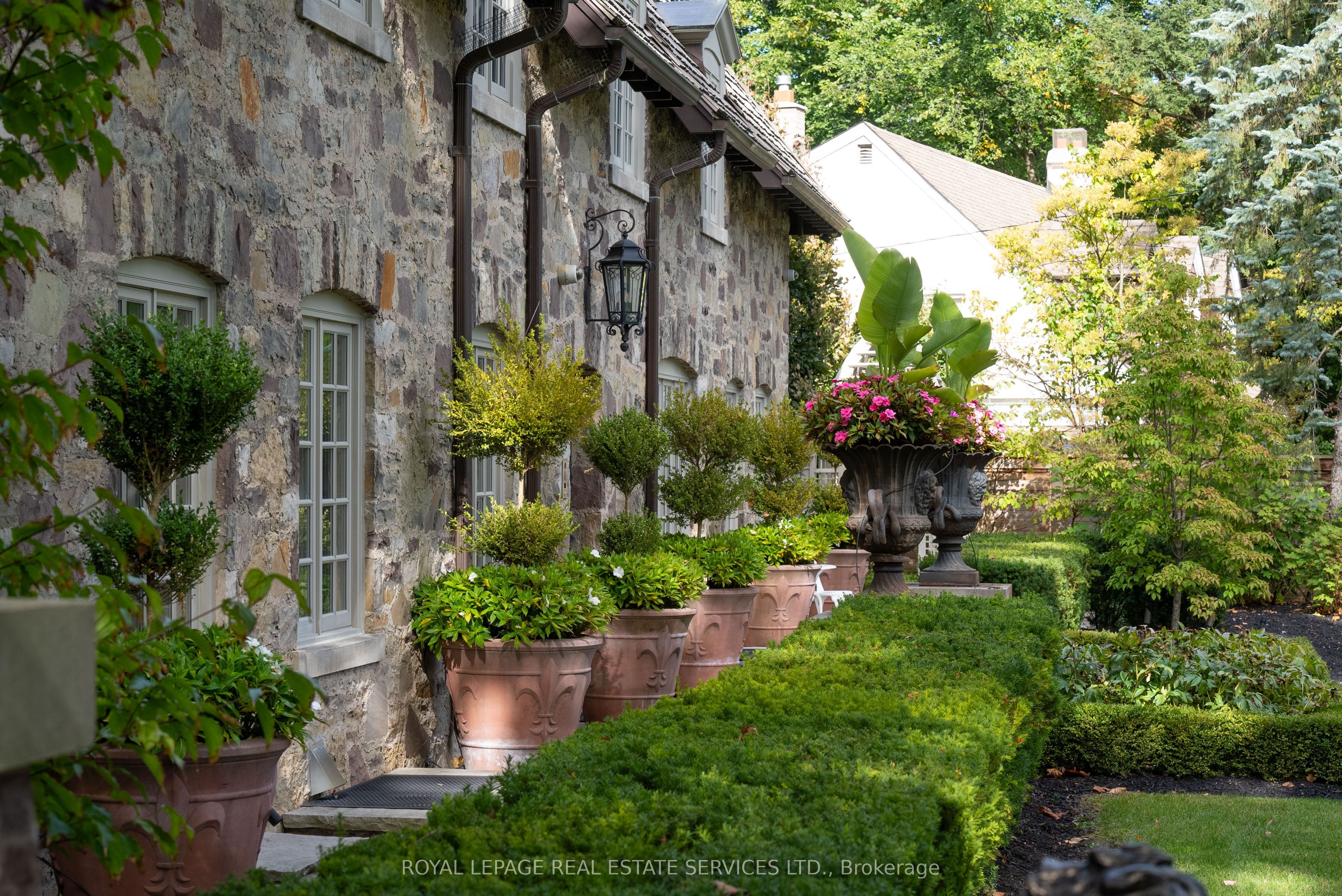 Additional image 4 of 108 Sandringham Drive, Toronto, ON, M3H 1C9