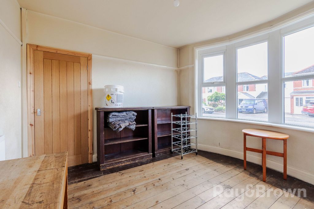 Additional image 11 of 4 bed semi-detached house for saleHeol Y Nant, Rhiwbina, Cardiff CF14