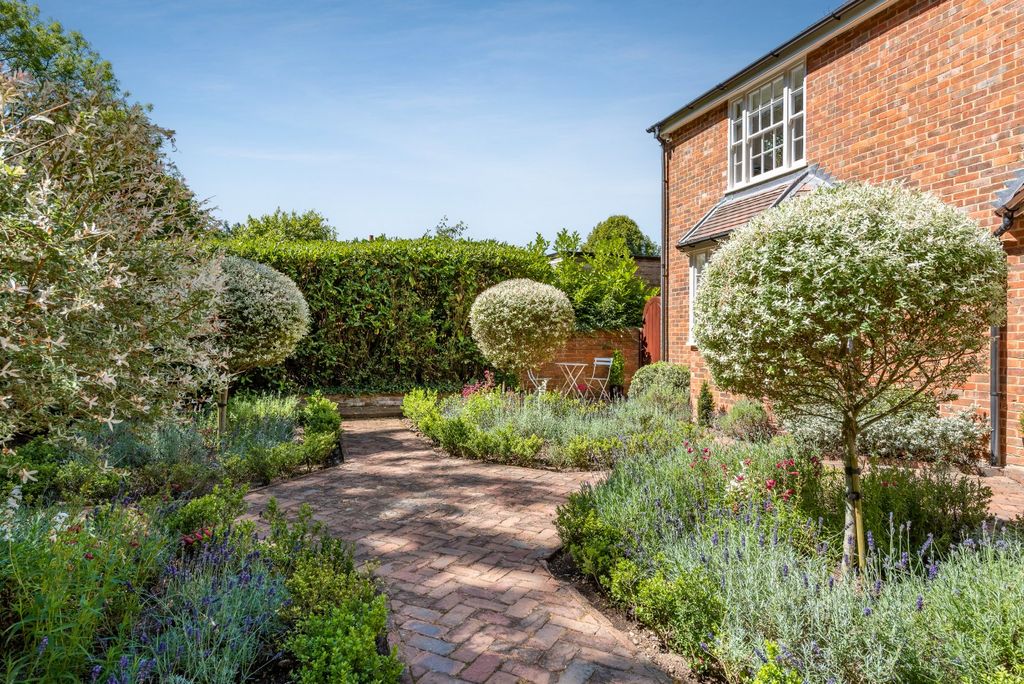 Additional image 20 of 5 bed detached house for saleWoodside Lane, Winkfield, Windsor, Berkshire SL4