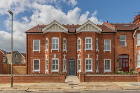 Hale Grove Gardens, Mill Hill NW7