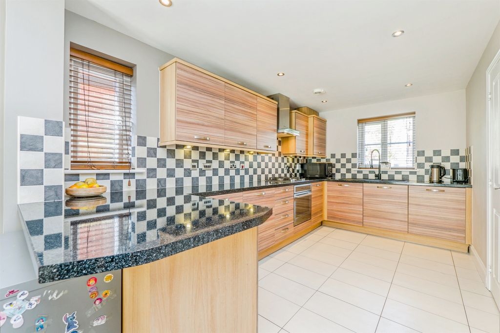 Additional image 6 of 3 bed property for saleFfordd Nowell, Penylan, Cardiff CF23