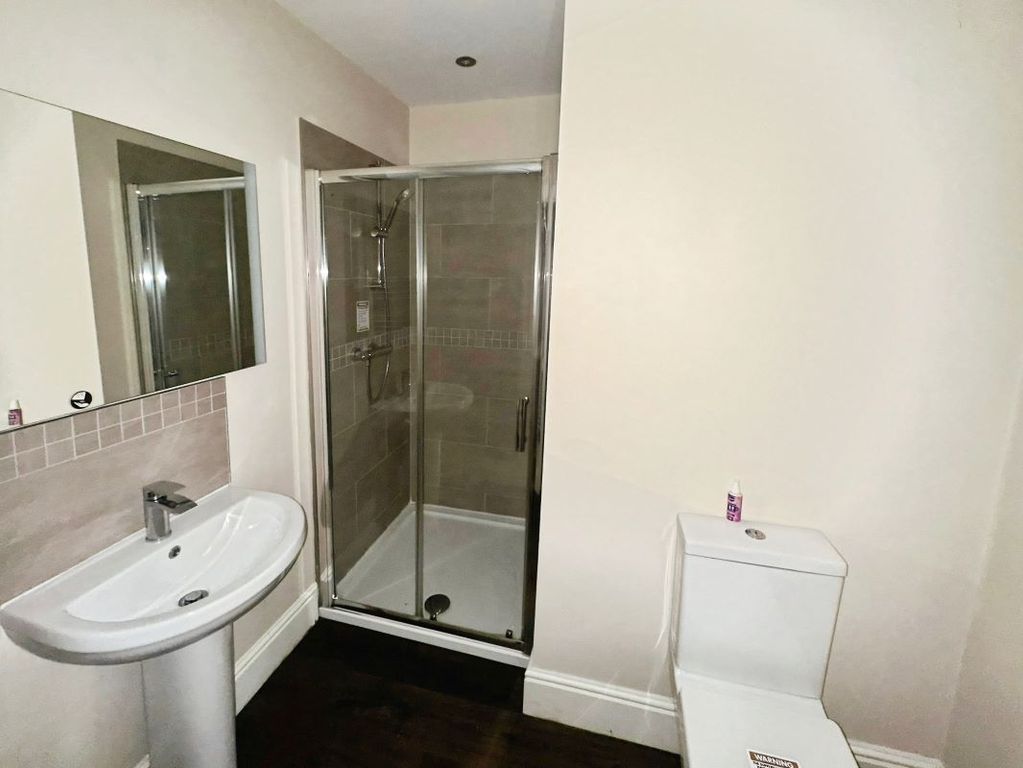 Additional image 8 of 4 bed flat for saleMorda Road, Oswestry SY11