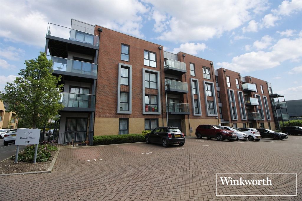 2 bed flat for saleHolmesley Road, Borehamwood, Hertfordshire WD6