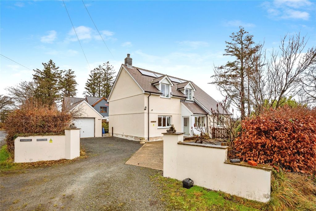3 bed bungalow for saleBoncath, Pembrokeshire SA37