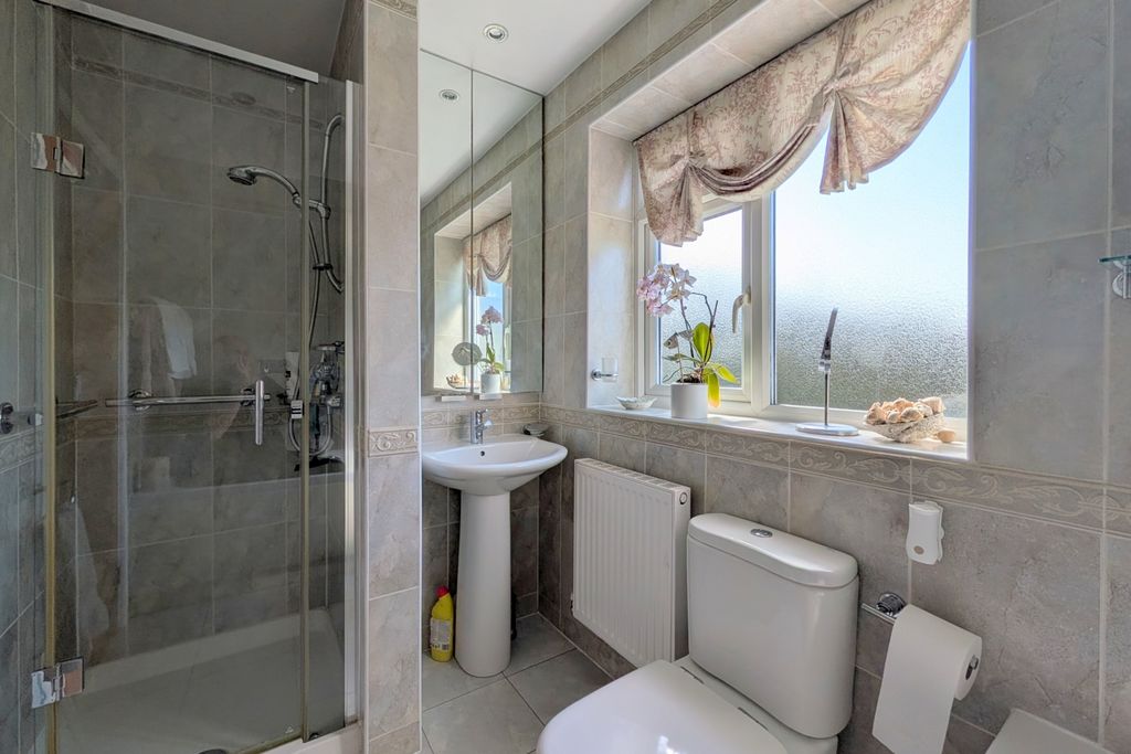Additional image 16 of 3 bed detached house for saleWoodhead Lane, Brighouse, West Yorkshire HD6