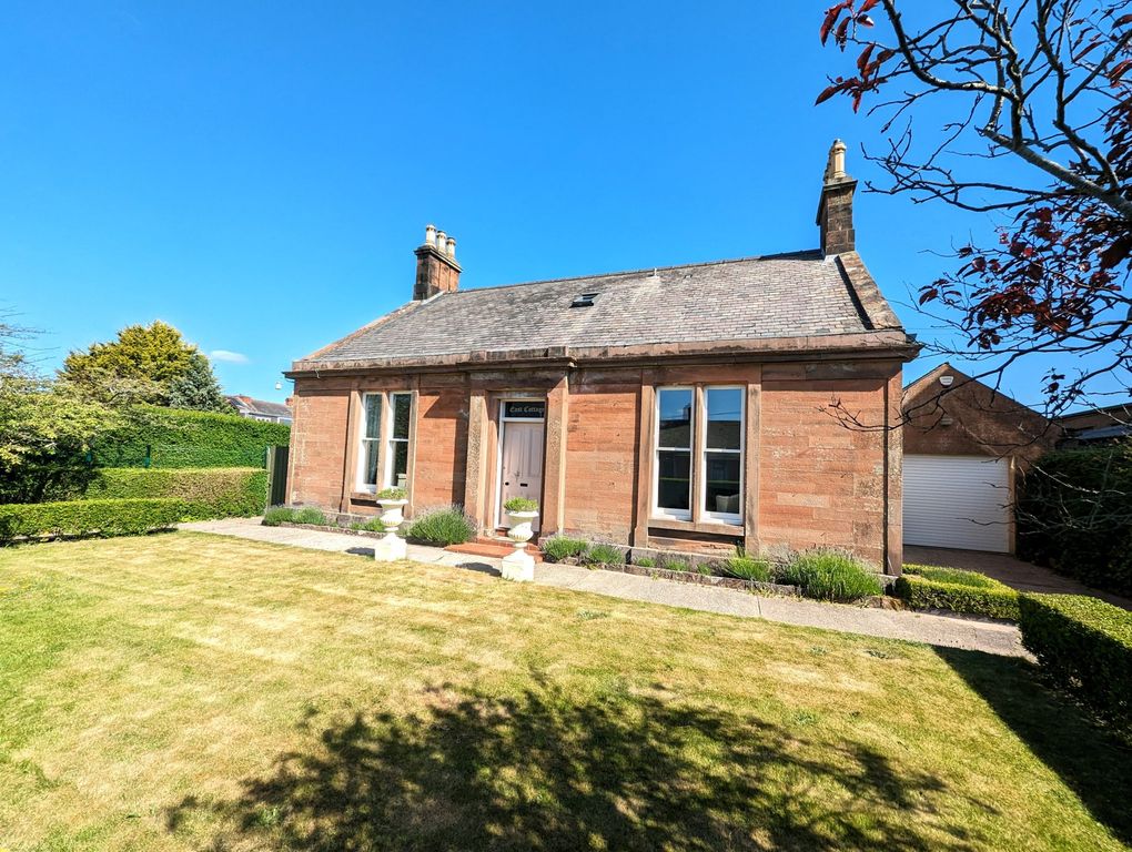 5 bed detached house for saleEast Cottage, 39 Scotts Street, Annan DG12