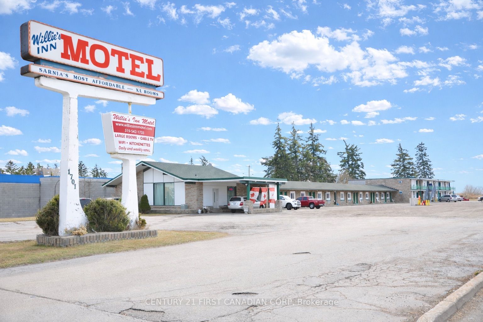 1701 London Line, Sarnia, ON, N7W 1B1