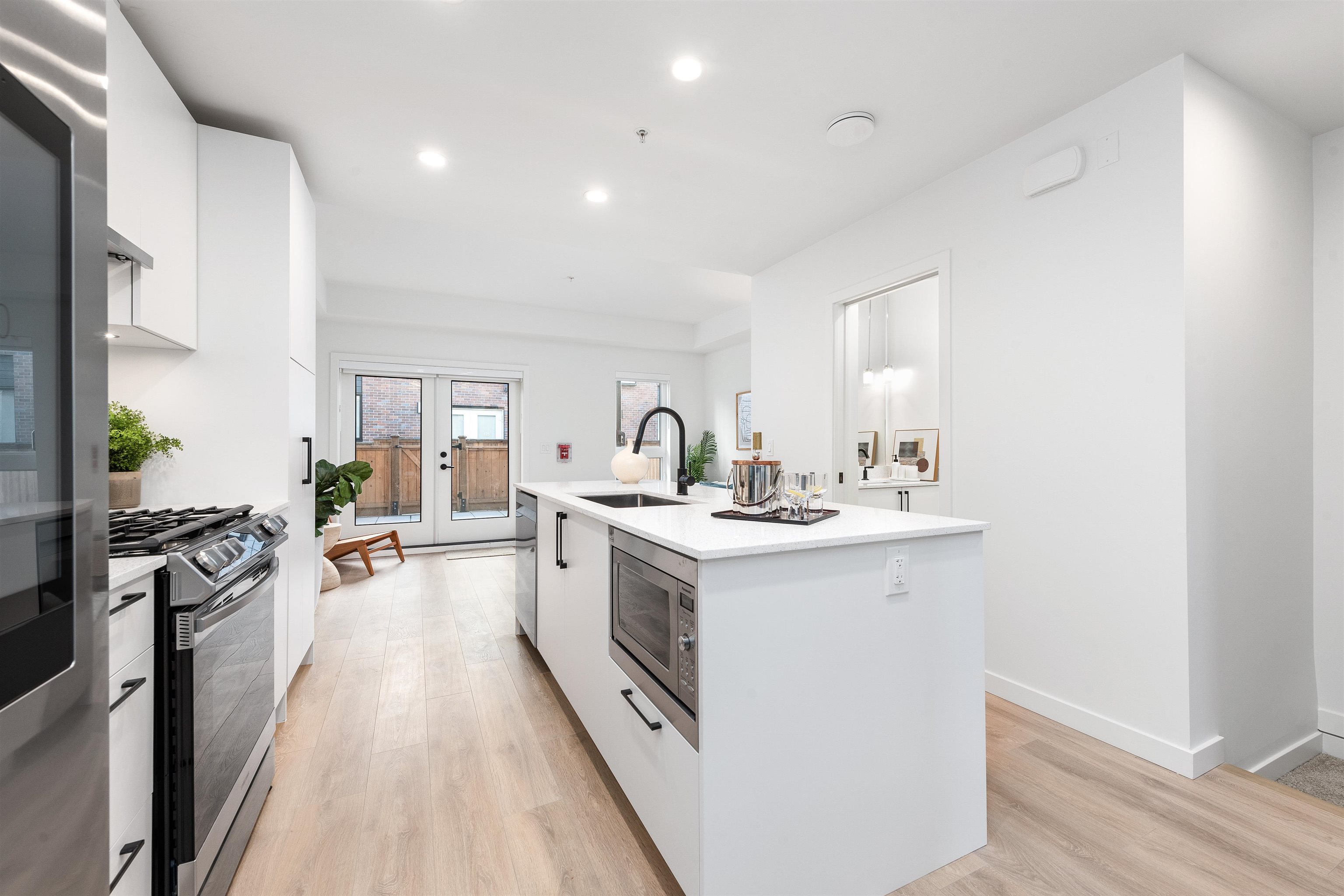Additional image 5 of 135-535 2nd Street E, North Vancouver, BC, V7L 1E1