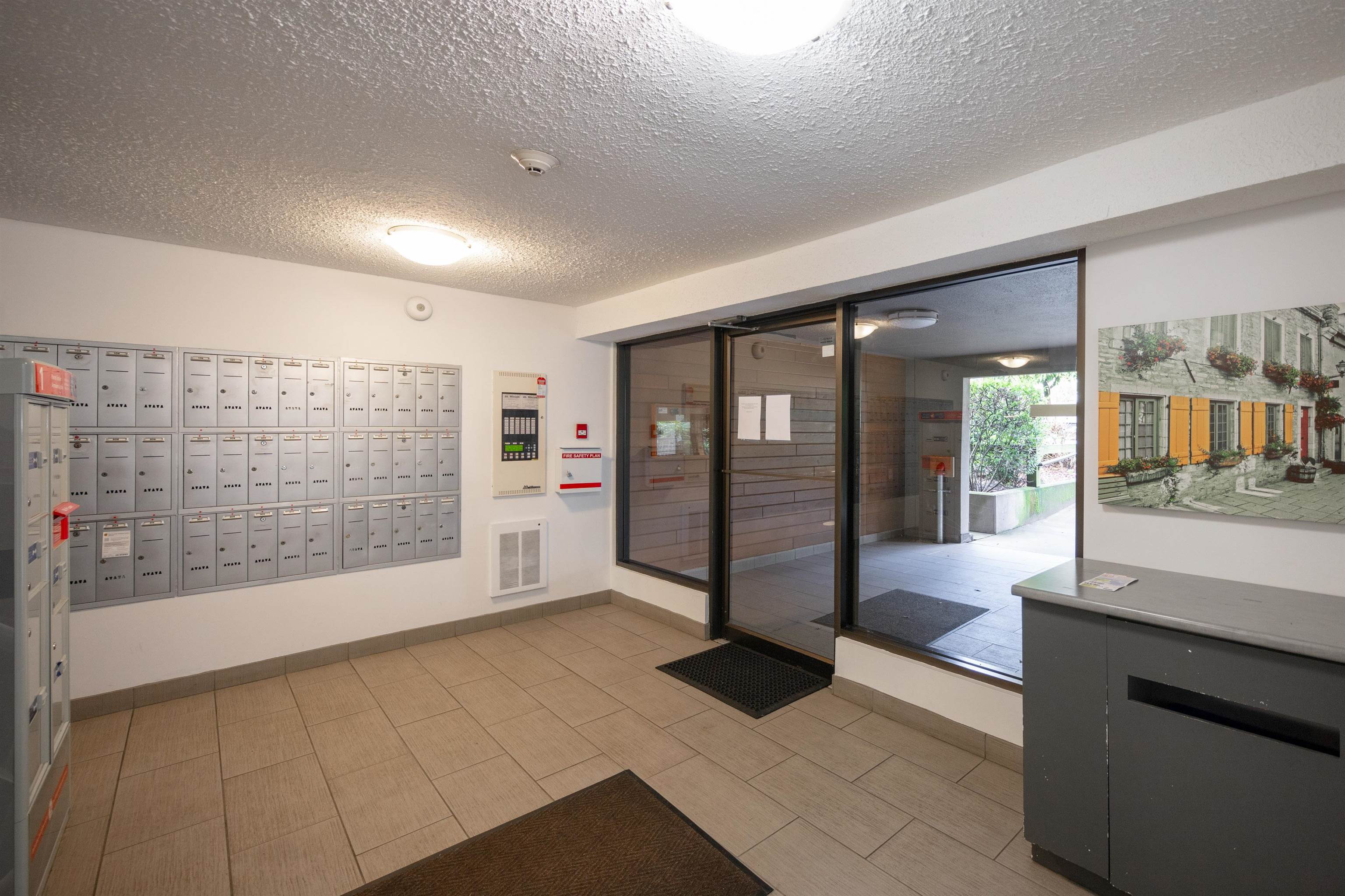 Additional image 4 of 215-251 4th Street W, North Vancouver, BC, V7M 1H8