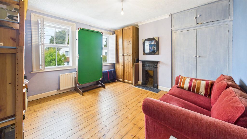 Additional image 10 of 5 bed end terrace house for saleHorsell, Surrey GU21