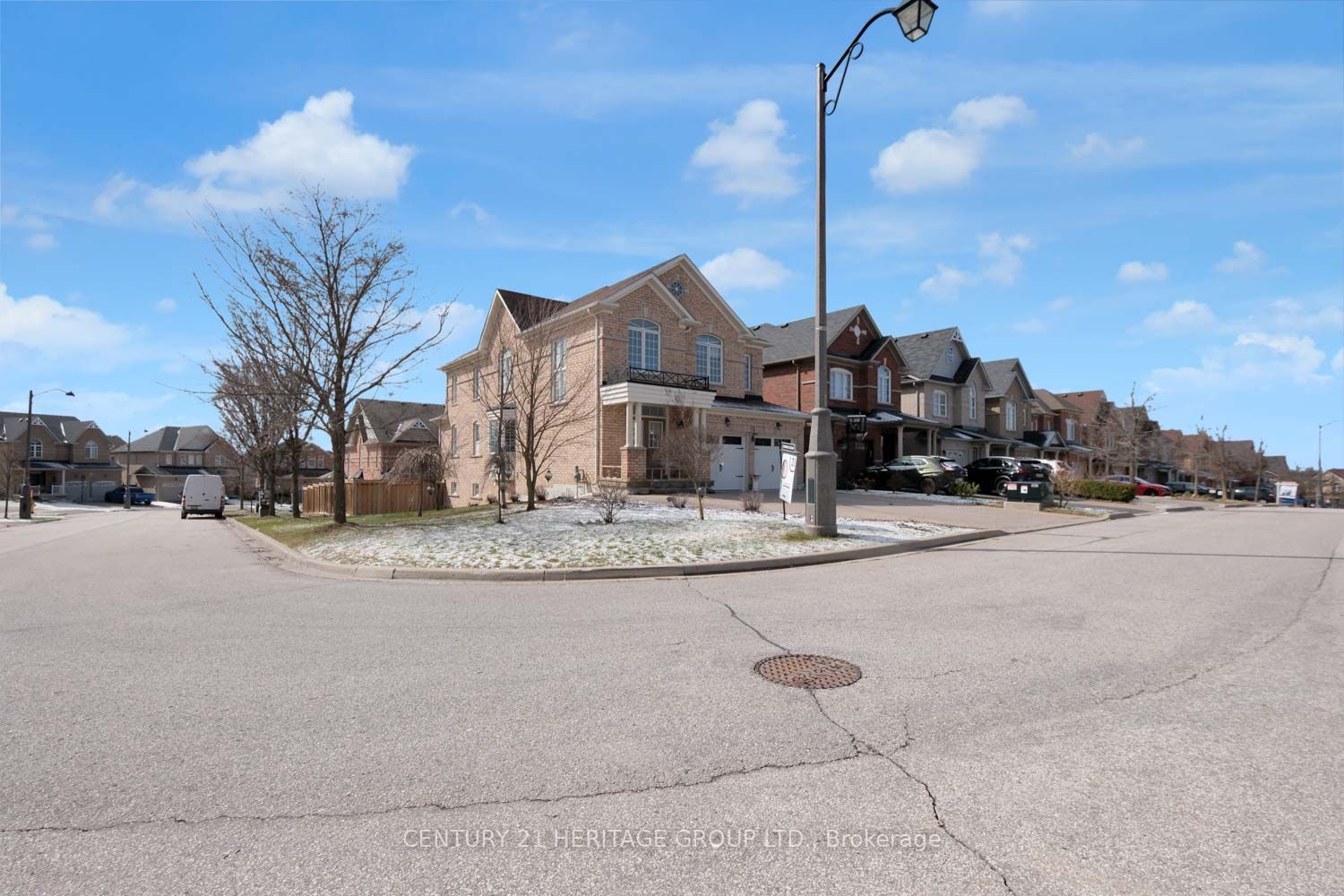 Additional image 3 of 13 Herefordshire Crescent NE, Newmarket, ON, L9N 0B7