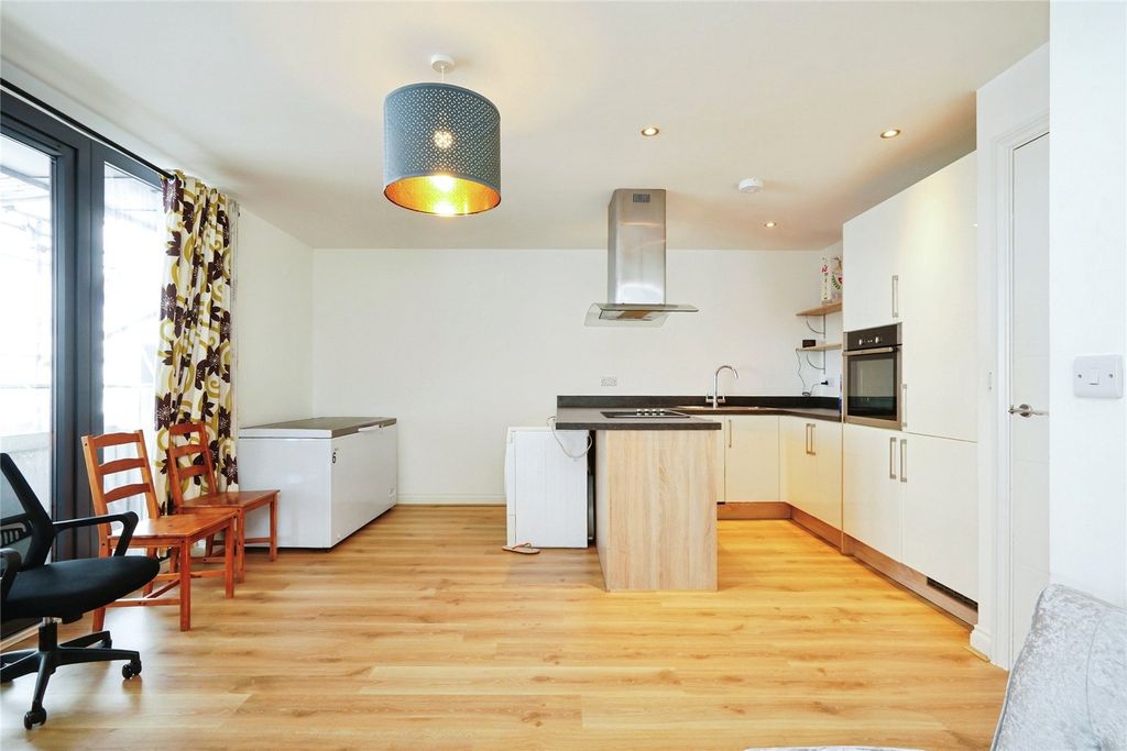 Additional image 6 of 2 bed flat for saleWesley Lane, Bicester, Oxfordshire OX26