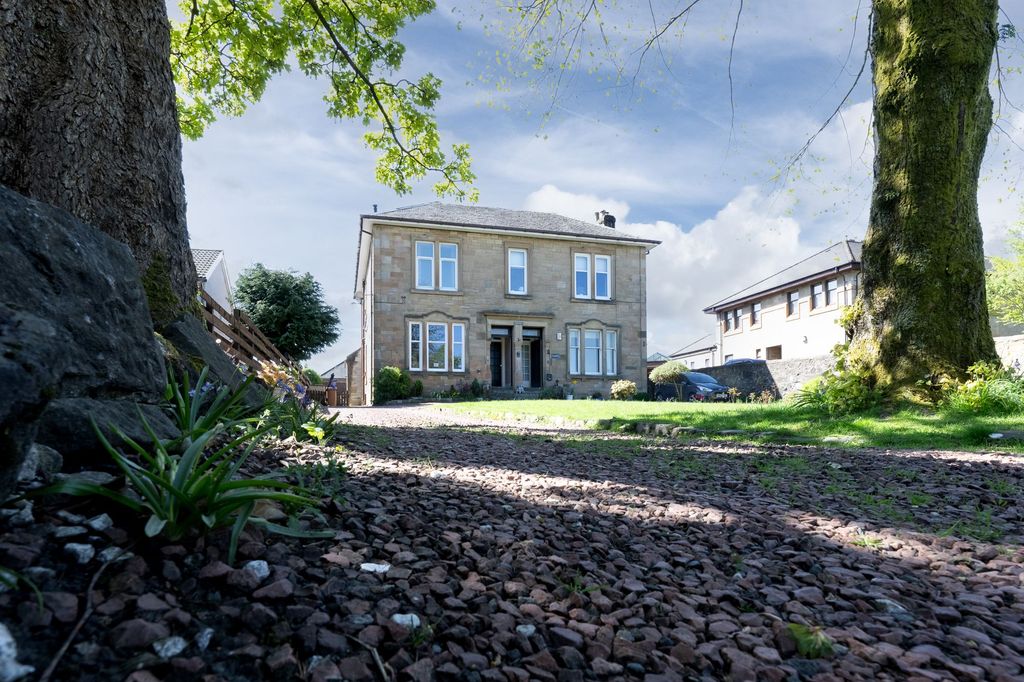 3 bed flat for saleLudovic Square, Maryfield Ludovic Square PA5