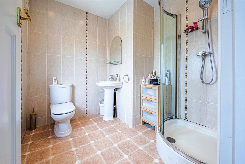 Additional image 17 of 4 bed detached house for saleDarrs Lane, Northchurch, Berkhamsted, Hertfordshire HP4