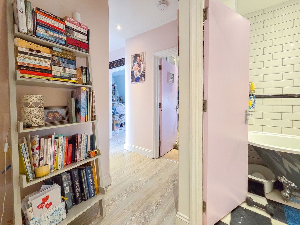 Additional image 4 of 2 bed flat for sale6 Silvertide, St Helier JE2