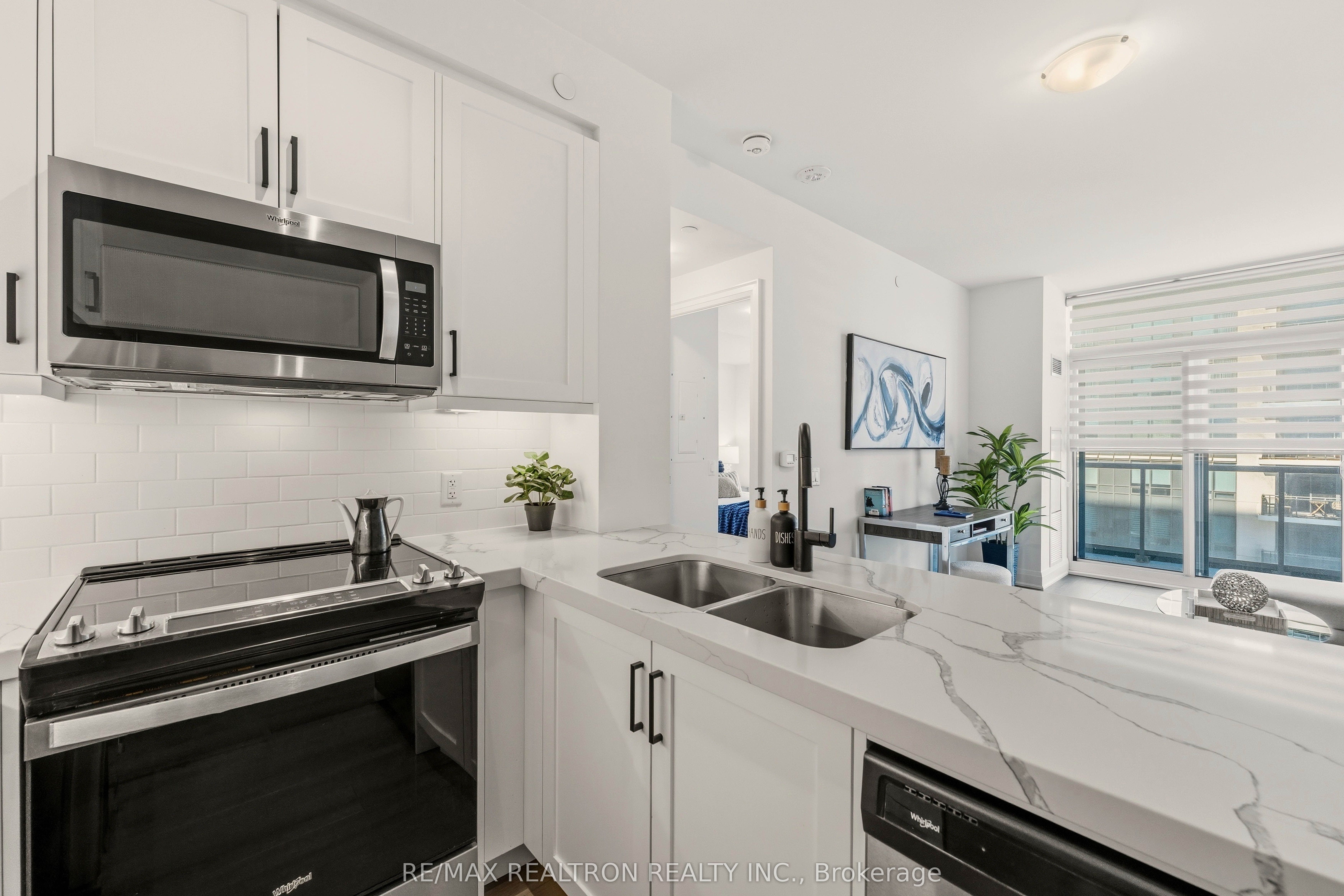 Additional image 5 of 1301-20 Gatineau Drive N, Vaughan, ON, L4J 0L3