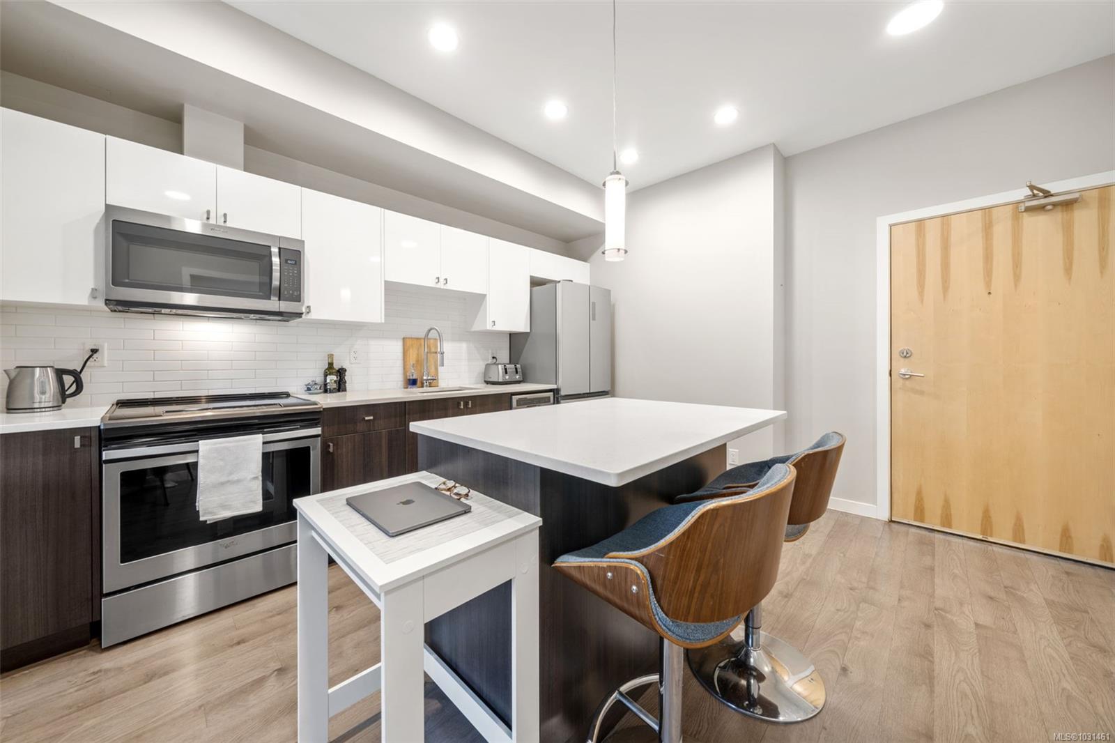 Additional image 5 of 404-767 Tyee Road, Victoria, BC, V9A 0G5