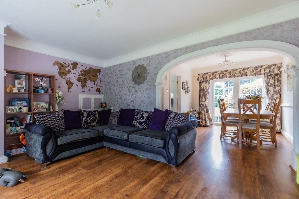 Additional image 2 of 3 bed detached house for saleHeol Cefn Onn, Lisvane, Cardiff CF14