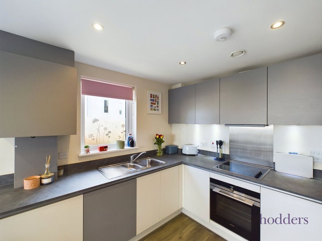 Additional image 10 of 1 bed flat for saleAugustine Apartments, Hawker Drive, Addlestone, Surrey KT15