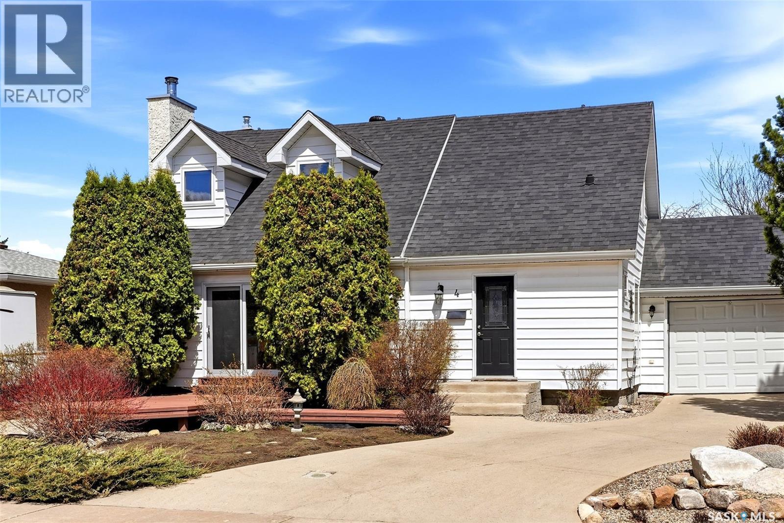 4 Bannister AVENUE