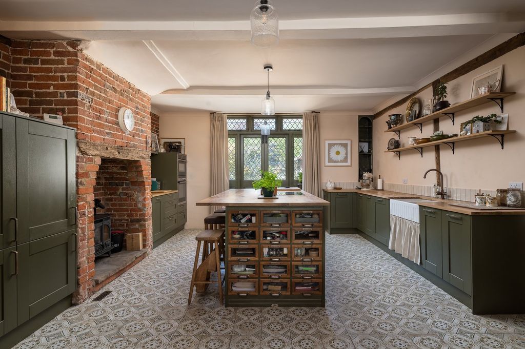 Additional image 2 of 5 bed detached house for saleHigh Street, Elstow, Bedfordshire MK42