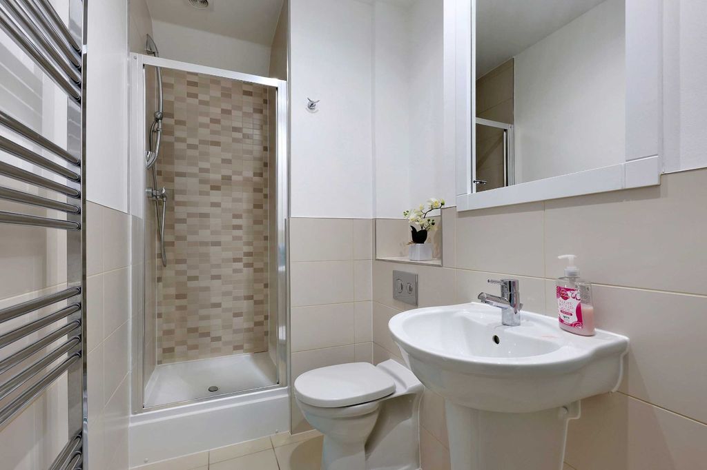 Additional image 17 of 5 bed detached house for saleLord Reith Place, Beaconsfield, Buckinghamshire HP9