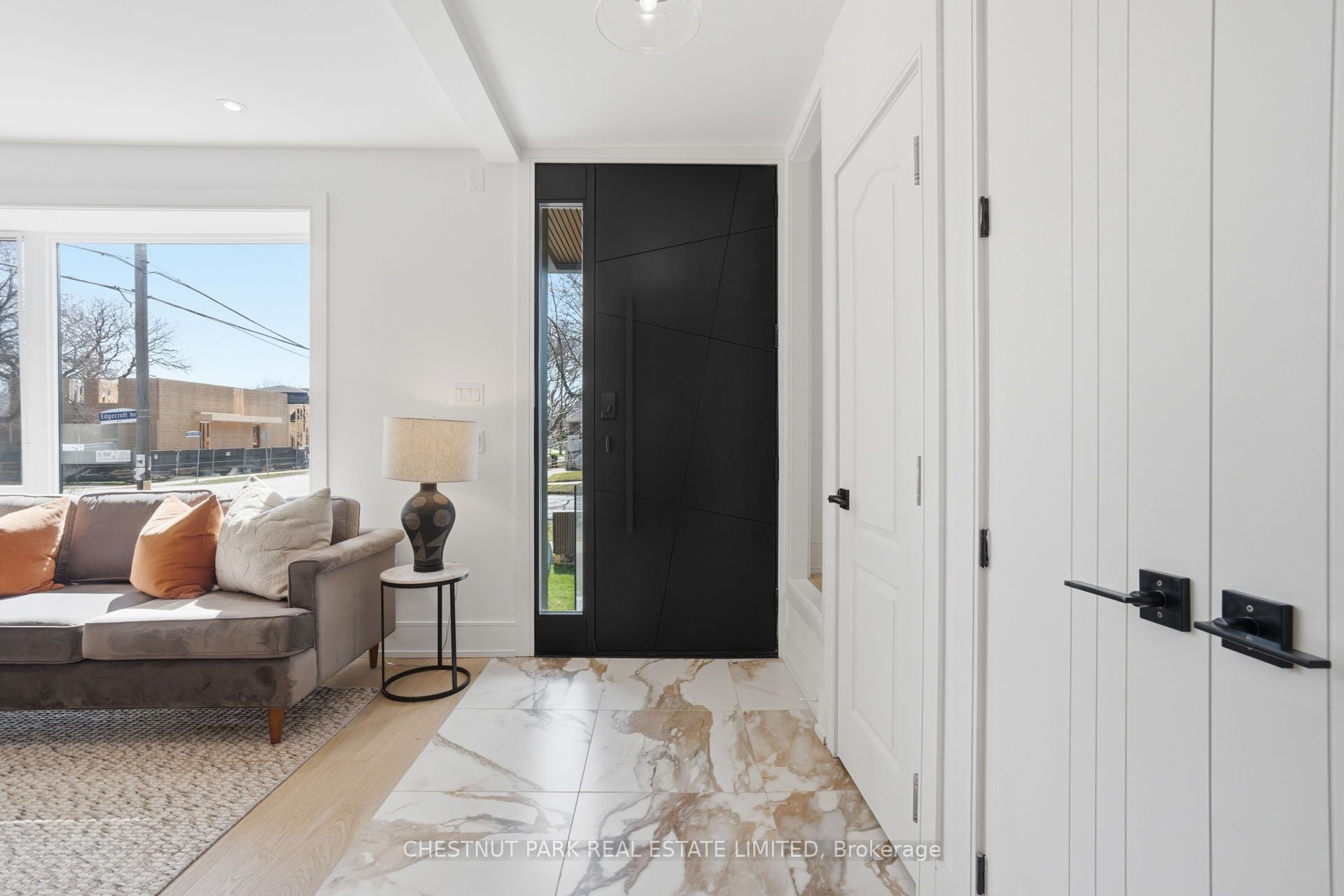 Additional image 3 of 86 Edgecroft Road, Toronto, ON, M8Z 2C3