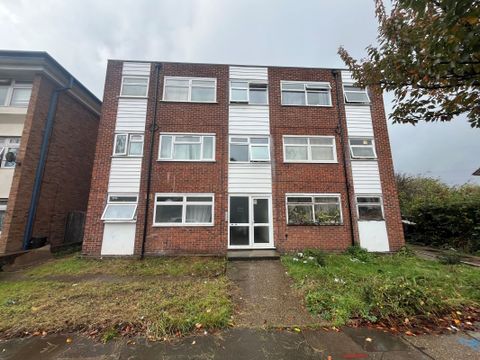 40 Pretoria Road, Ilford, Essex IG1