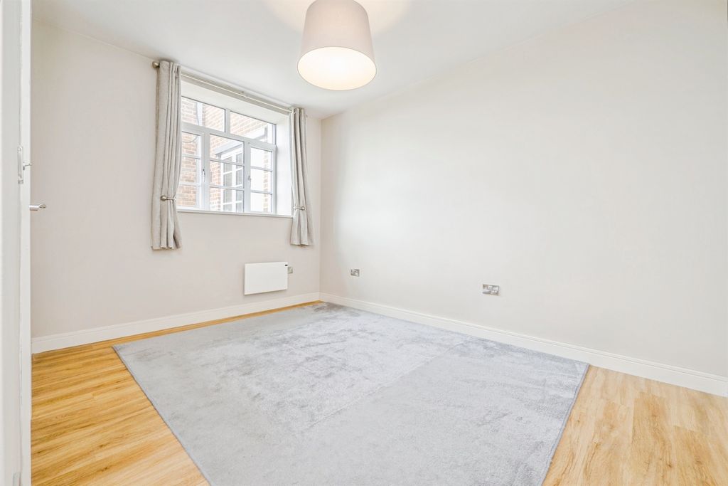 Additional image 10 of 1 bed flat for saleRomilly Crescent, Cardiff CF11