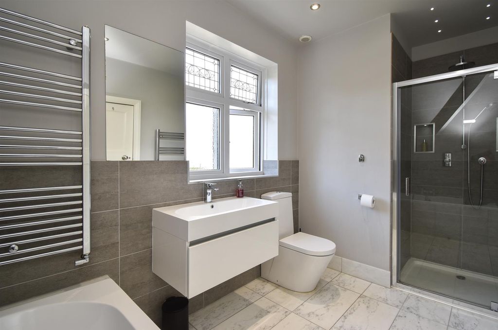 Additional image 24 of 6 bed detached house for saleSutherland Avenue, Bexhill-On-Sea TN39