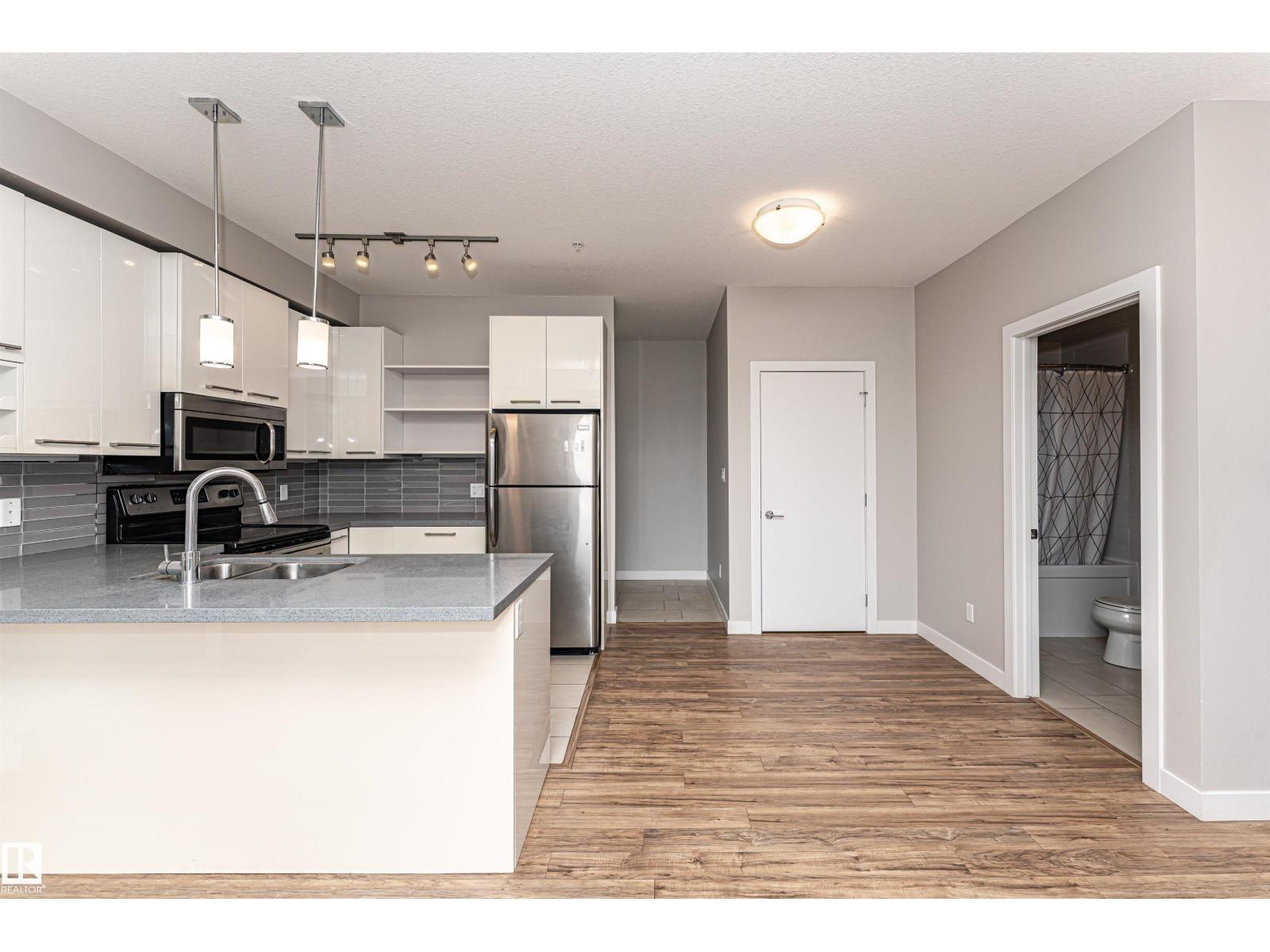 Additional image 3 of 313-10418 81 Avenue NW, Edmonton, AB, T6E1X5