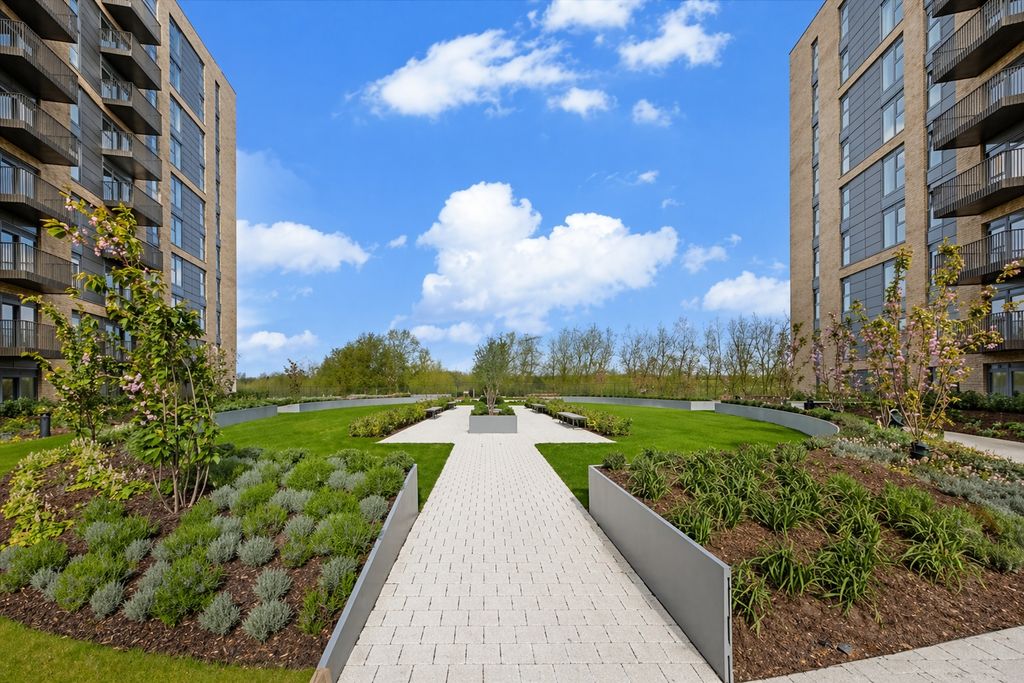 Additional image 11 of 2 bed flat for saleFlagstaff Road, Reading, Berkshire RG2