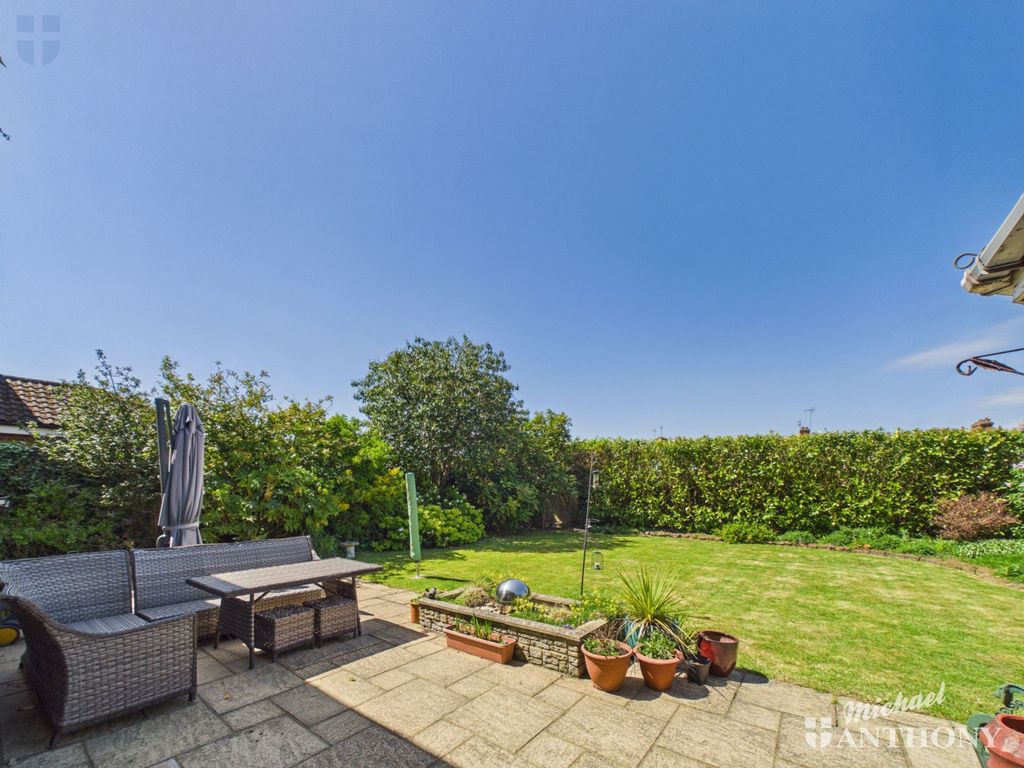 Additional image 3 of 5 bed detached house for saleKing Edward Avenue, Aylesbury HP21