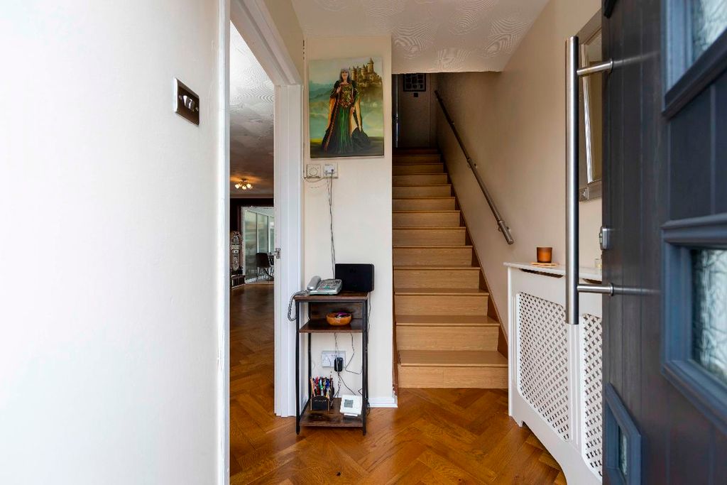 Additional image 2 of 4 bed semi-detached house for saleCynon View, Cilfynydd, Pontypridd CF37