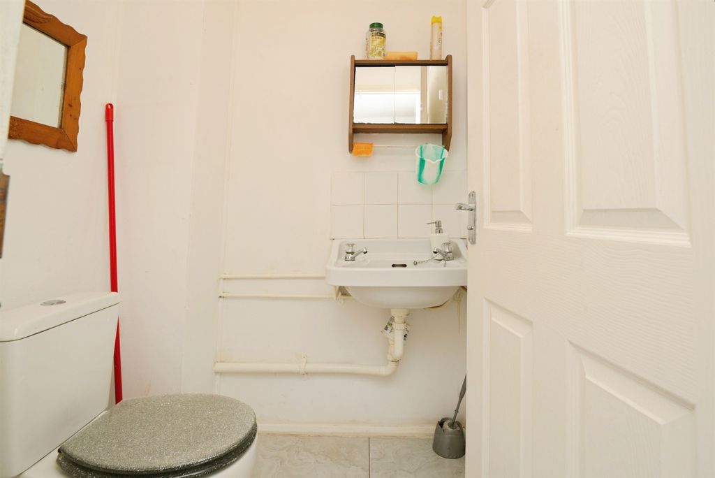 Additional image 11 of 3 bed semi-detached house for saleThomas Street, Cardiff CF11