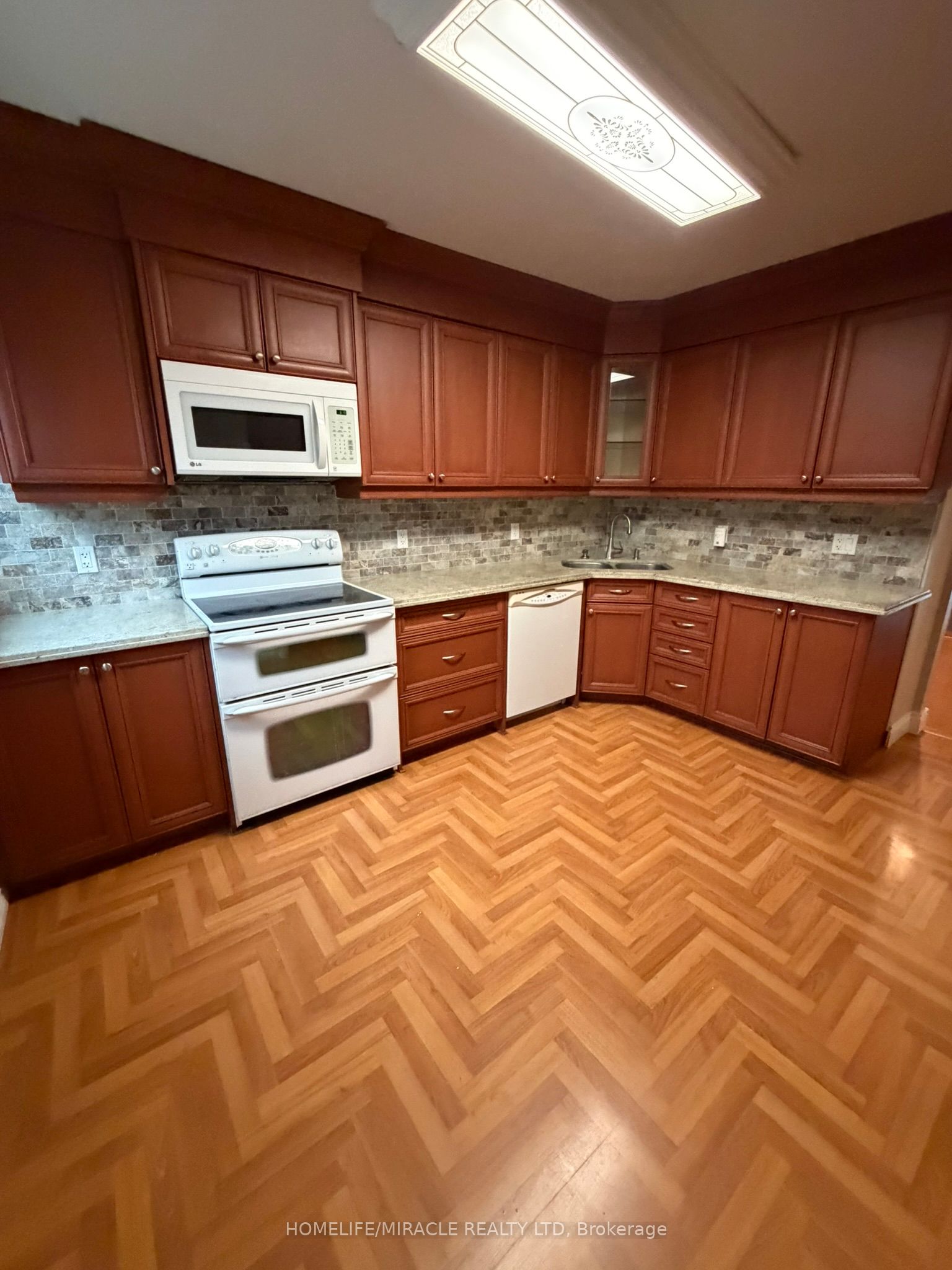 Additional image 4 of 58-400 Bloor Street, Mississauga, ON, L5A 3M8