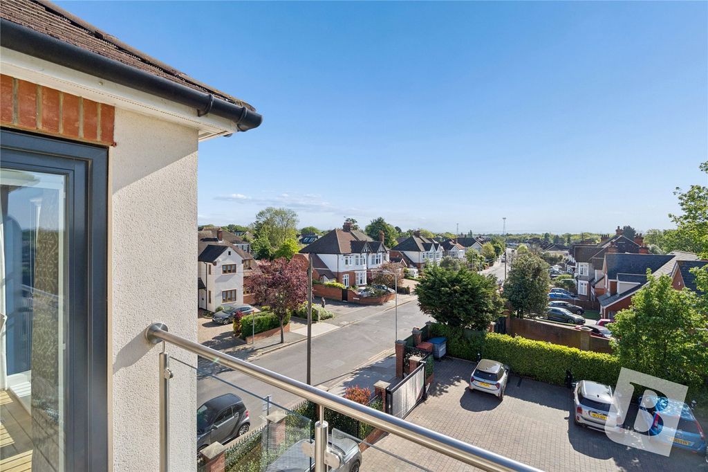 Additional image 13 of 2 bed flat for saleDeyncourt Gardens, Upminster RM14
