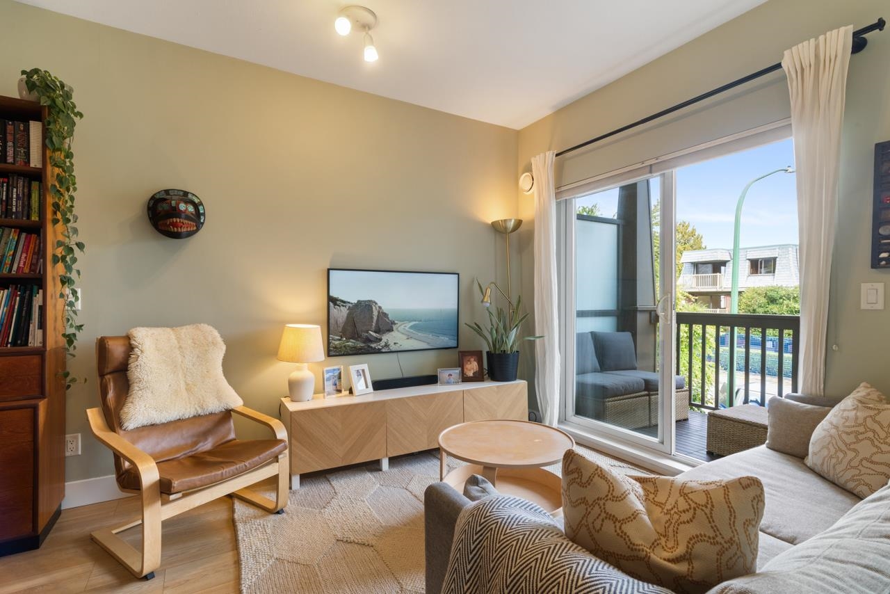 Additional image 6 of 210-4458 Albert Street, Burnaby, BC, V5C 2G2