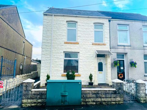 Tyn Y Bonau Road, Pontarddulais, Swansea SA4