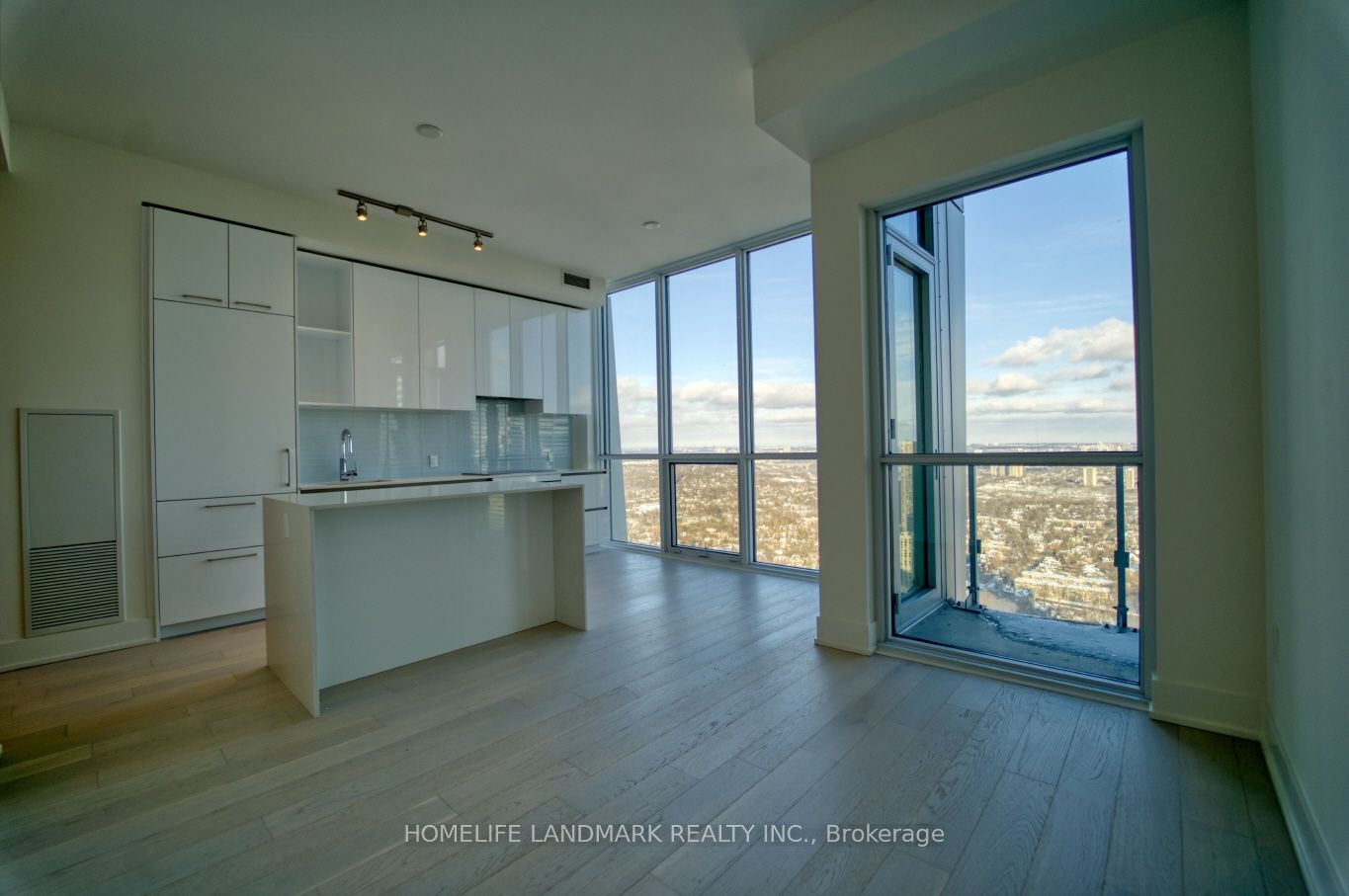 Additional image 4 of 5509-1 Yorkville Avenue, Toronto, ON, M4W 0B1