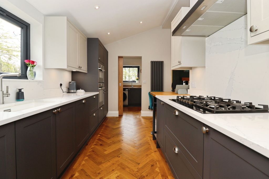 Additional image 3 of 5 bed detached house for saleMill Lane, Caistor, Market Rasen LN7