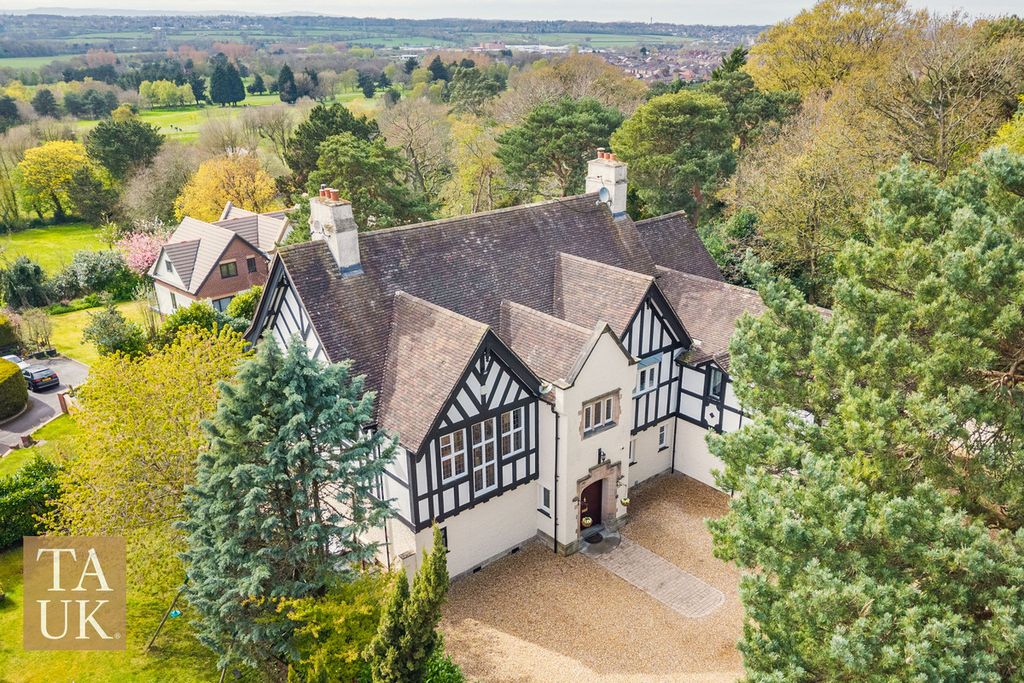 5 bed detached house for salePinewalks Ridge, Mountwood Road, Prenton CH42
