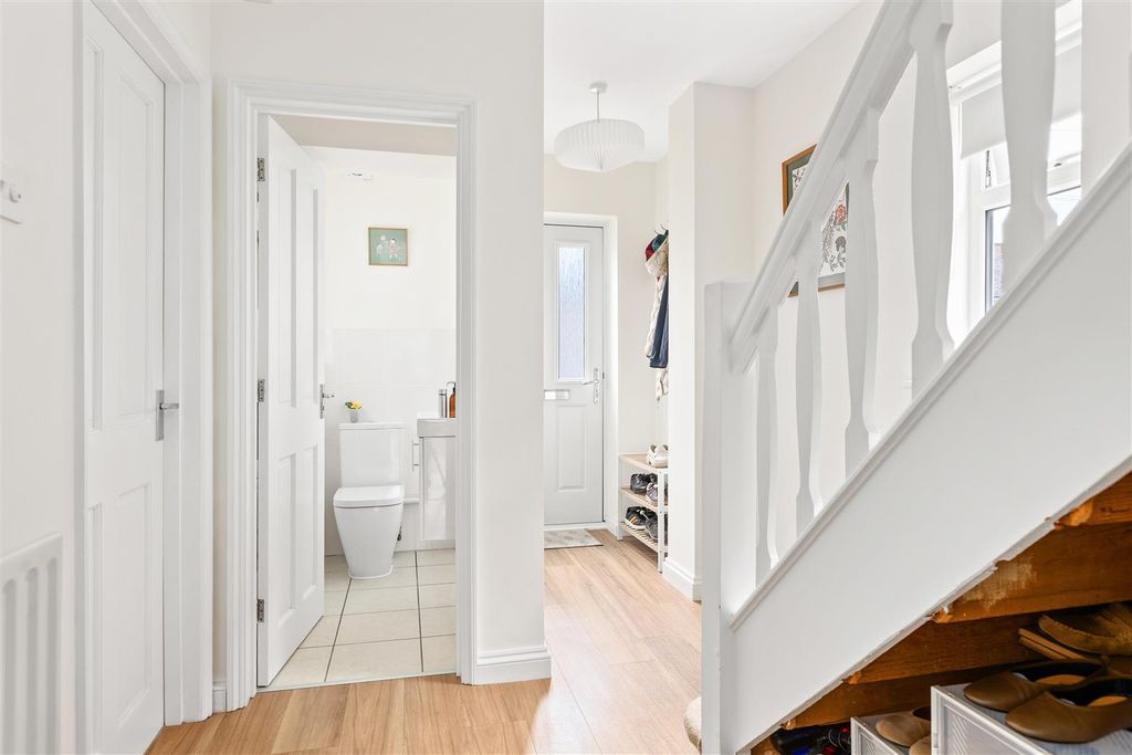 Additional image 11 of 3 bed semi-detached house for saleGrosvenor Road West, Baldock SG7