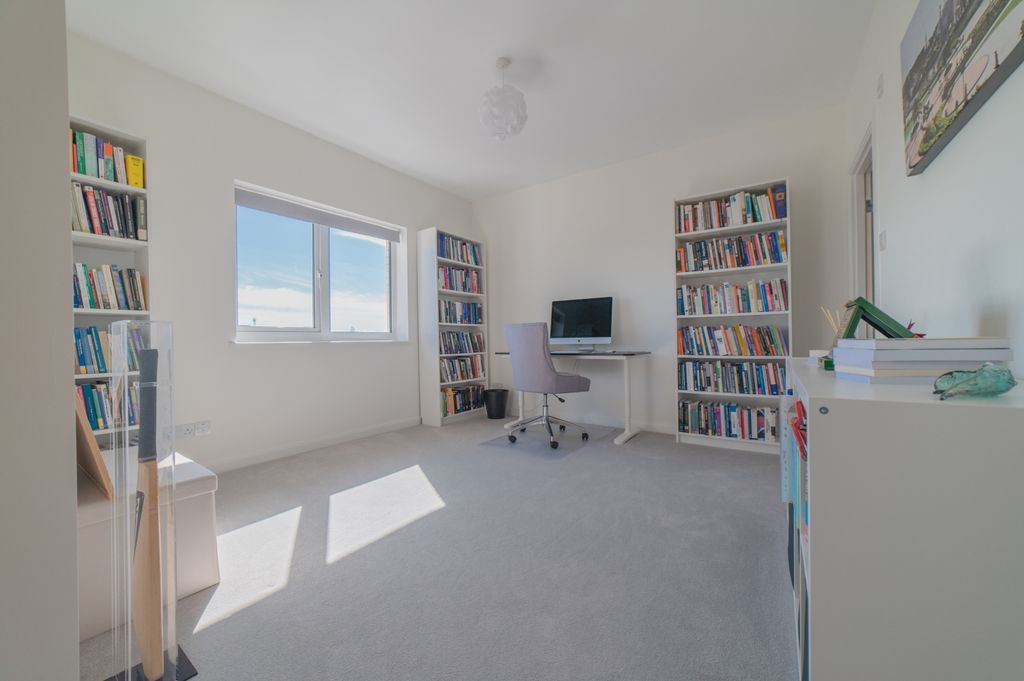 Additional image 13 of 3 bed flat for saleAdventurers Quay, Cardiff Bay CF10