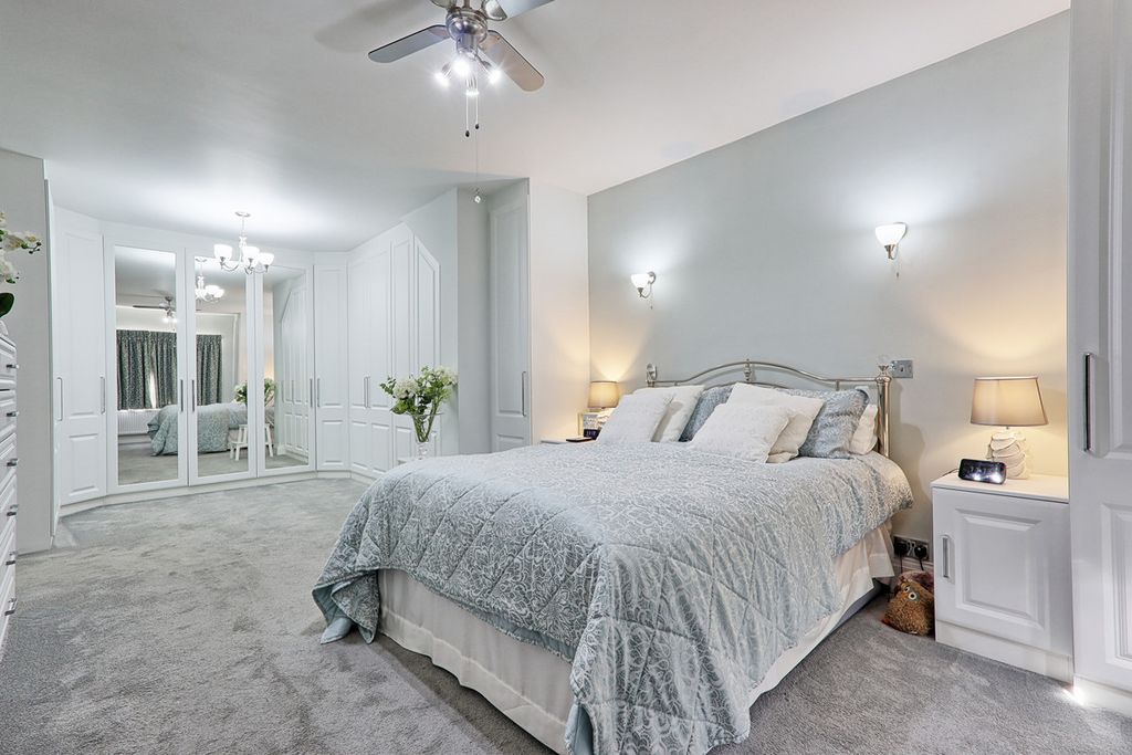 Additional image 12 of 7 bed detached house for saleErnest Road, Emerson Park RM11